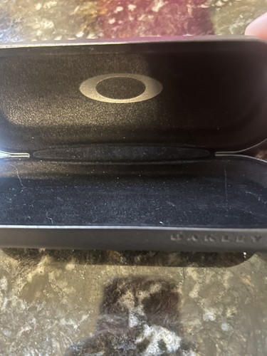 Brand new oakley - brand,